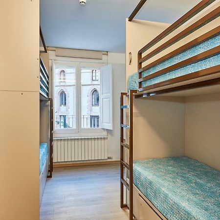 Alberg Abat Oliba Monistrol de Montserrat Екстериор снимка Hostel room in Rome, Italy